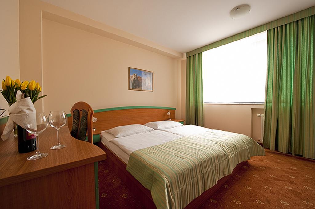 Hotel Galicya Cracovie Chambre photo